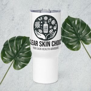Travel mug with a handle